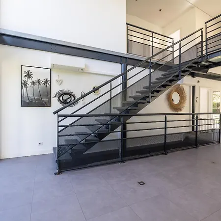 Spacieuse Avec Piscine Privée à Villa Toulouse