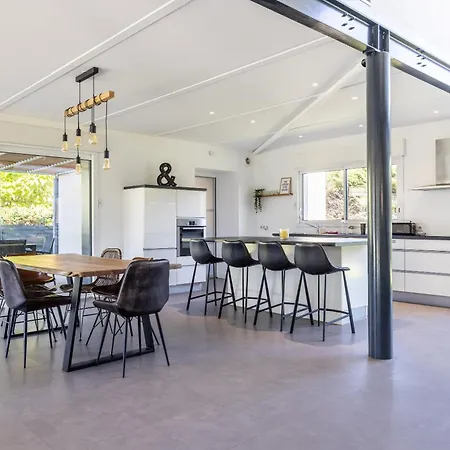 Villa Spacieuse Avec Piscine Privee A Toulouse