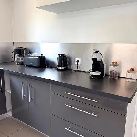 Spacieuse Avec Piscine Privée à Villa Toulouse