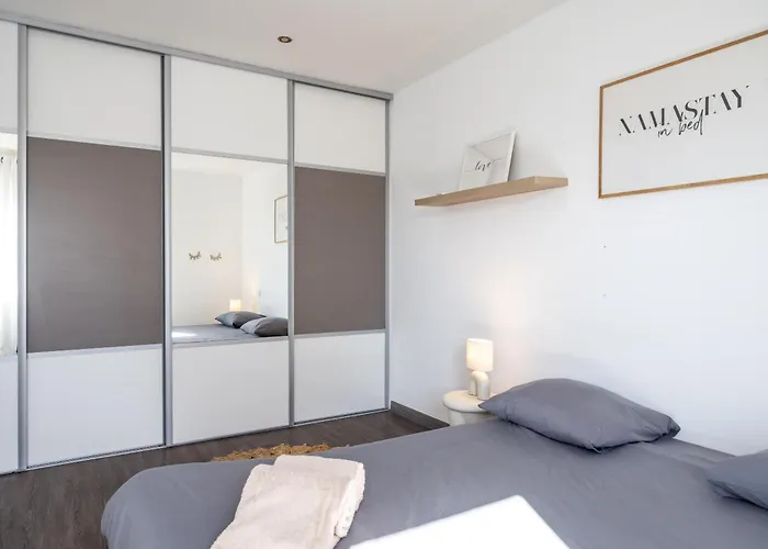 Spacieuse Avec Piscine Privee A Тулуза