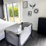 Spacieuse Avec Piscine Privée à