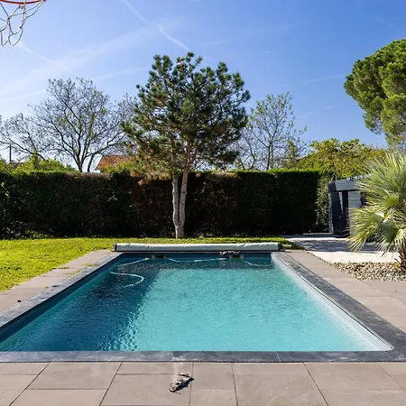 Willa Spacieuse Avec Piscine Privee A