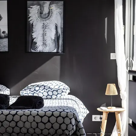 Villa Spacieuse Avec Piscine Privée à