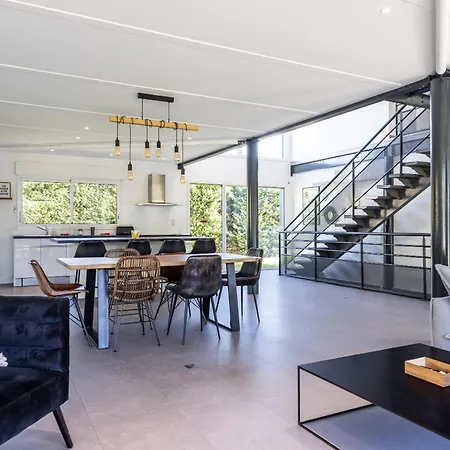 Spacieuse Avec Piscine Privée à Tolosa